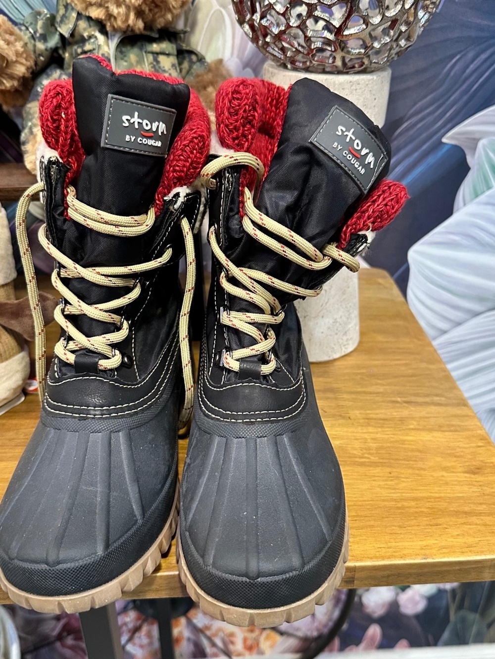Storm by Cougar 7 Winter Boots NWOT Black Red Knit Shearling Lined Waterproof